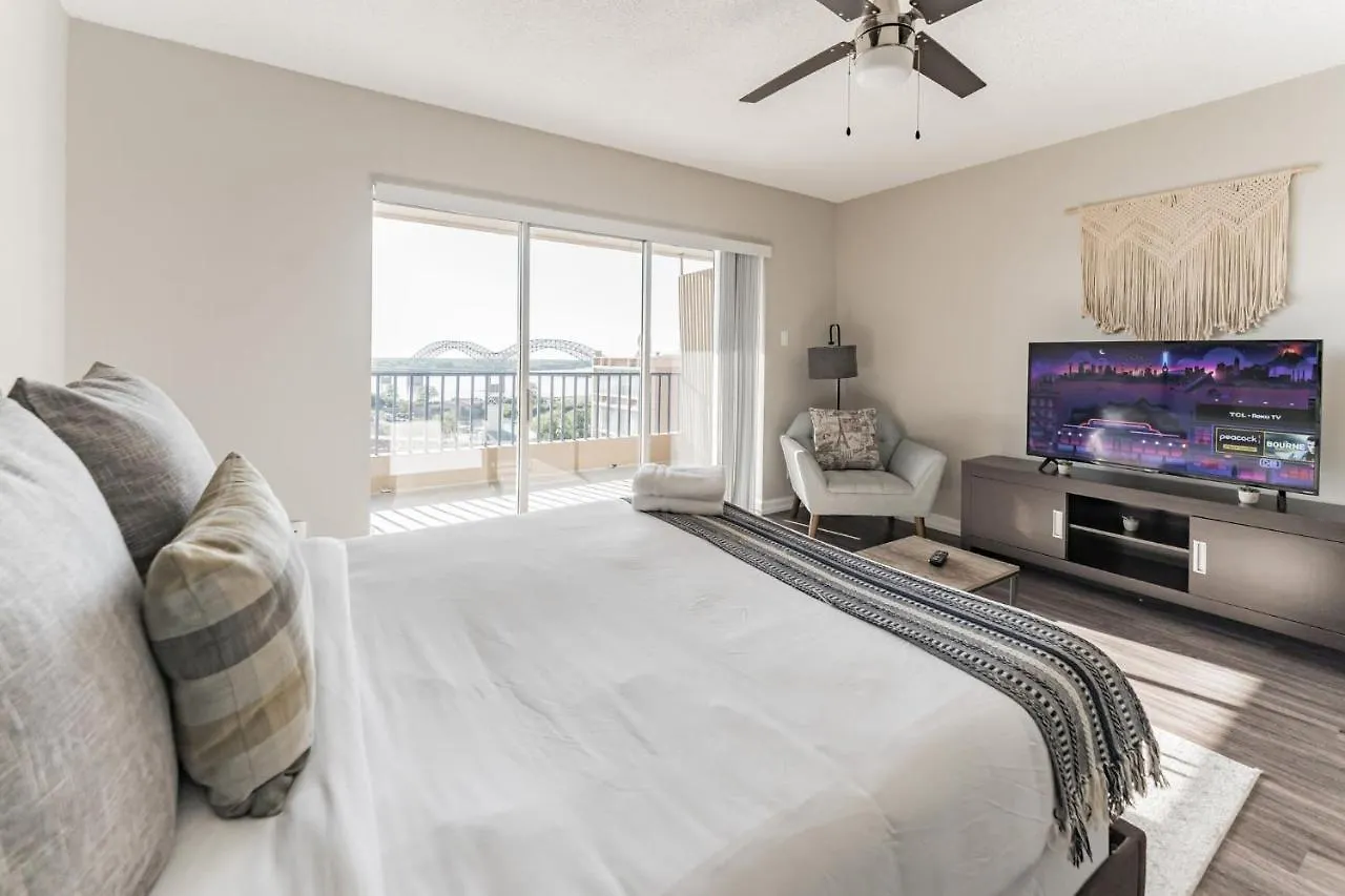 Bargain Downtown Memphis Apartment W Amenities